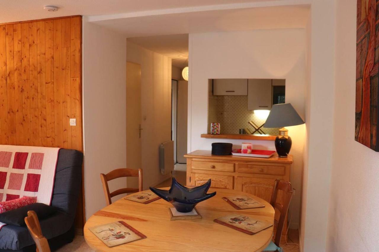 Le Nid De Barrier Apartment Bagneres-de-Luchon Bagian luar foto